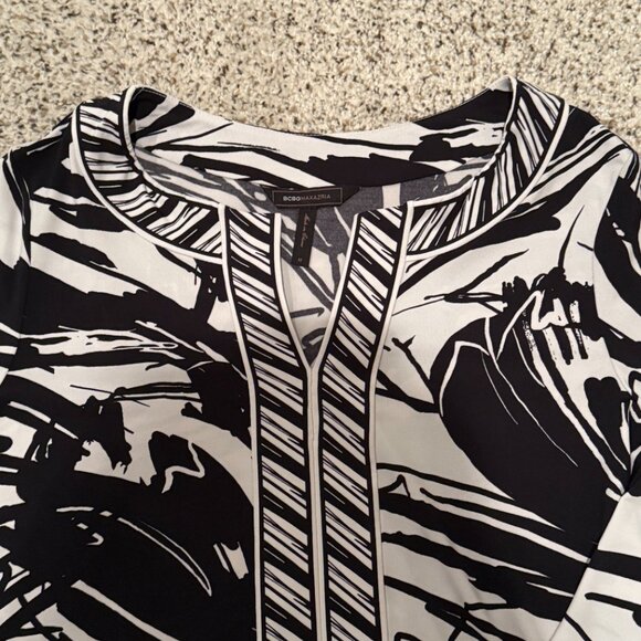 BCBGMaxAzria | Patterned Tunic Shift Dress | Black/White | Size M - Picture 4 of 12